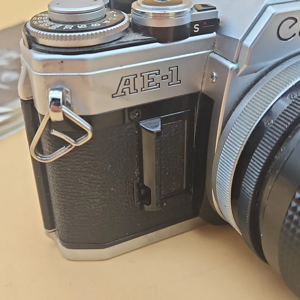 Canon AE-1 Silver Vintage Camera W/ S.S.C 50mm 1:1.4 Lens Tested Works